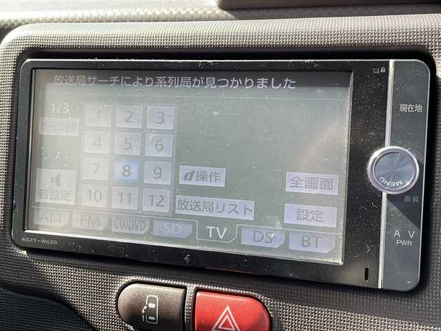 トヨタ スペイド Y 新潟県 2013(平25)年 4.6万km ブラックマイカ 純正ナビ(NSZT-W62G)/(AM/FM/CD/DVD/Bluetooth)/フルセグTV/バックカメラ/センターデフロックオート/HIDヘッドライト/オートライト/フォグランプ/電動格納ウインカーミラー/ISOFIX/純正フロアマット/ドアバイザー/プッシュスタート/スマートキー/保証書/取扱説明書