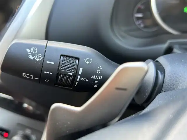 レクサス ＮＸ 300h Iパッケージ 佐賀県 2020(令2)年 3.2万km マーキュリーグレーマイカ レクサスセーフティシステム＋/・プリクラッシュセーフティ/・レーダークルーズコントロール/・レーントレーシングアシスト/・オートマチックハイビーム/ブラインドスポットモニター/クリアランスソナー/純正メーカーナビ/・パノラミックビューモニター/・フルセグTV/BT/CD/DVD/前後ドラレコ(ZDR-015)/ETC2.0/三眼LEDヘッドライト/純正17インチAW/Ltexシート/前席パワーシート/シートメモリ/前席シートヒーター/革巻きステアリング/パドルシフト/ステアリングヒーター/パワーバックドア/電動パーキングスイッチ/トノカバー/レーダー探知機(AR-G1A)/スペアキー×１/取扱説明書/保証書