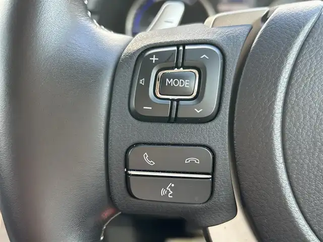 レクサス ＮＸ 300h Iパッケージ 佐賀県 2020(令2)年 3.2万km マーキュリーグレーマイカ レクサスセーフティシステム＋/・プリクラッシュセーフティ/・レーダークルーズコントロール/・レーントレーシングアシスト/・オートマチックハイビーム/ブラインドスポットモニター/クリアランスソナー/純正メーカーナビ/・パノラミックビューモニター/・フルセグTV/BT/CD/DVD/前後ドラレコ(ZDR-015)/ETC2.0/三眼LEDヘッドライト/純正17インチAW/Ltexシート/前席パワーシート/シートメモリ/前席シートヒーター/革巻きステアリング/パドルシフト/ステアリングヒーター/パワーバックドア/電動パーキングスイッチ/トノカバー/レーダー探知機(AR-G1A)/スペアキー×１/取扱説明書/保証書