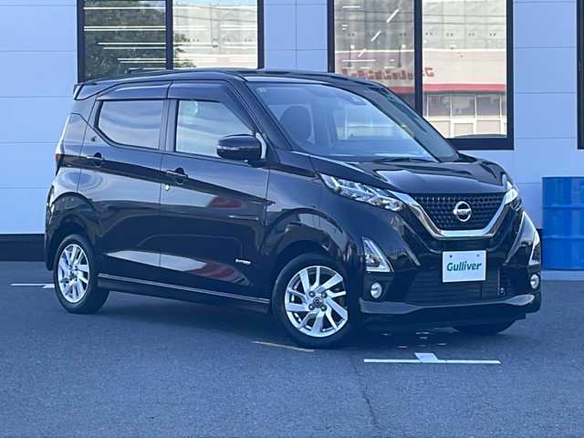 日産 デイズ HWS X プロパイロットED 山口県 2020(令2)年 4.9万km ブラック 純正9インチナビ/・フルセグテレビ/・Bluetooth接続オーディオ/・アラウンドビューモニター/・DVD再生機能/ETC/プロパイロット/・車線中央維持機能/・先行車追従機能/・インテリジェントエマージェンシーブレーキ/・踏み間違え防止装置/ディスプレイ付自動防眩式ルームミラー/スマートキー/プッシュスタート/ドアバイザー/LEDヘッドライト/オートライト/コーナーセンサー/純正14インチアルミホイール/ウィンカーミラー/取扱説明書
