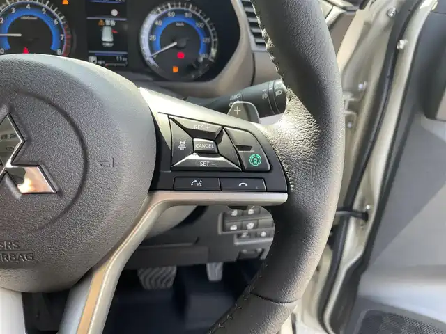 三菱 デリカミニ T プレミアム 滋賀県 2025(令7)年 0.1千km アイボリー 未使用車/純正9型ディスプレイオーディオ/Bluetooth/AppleCarPlay/AndoroidAuto/全方位カメラ/両側電動スライド/ハーフレザー/MI-PILOT/クリアランスソナー/LEDヘッドライト/オートライト/オートハイビーム/レーンキープ/シートヒーター（D/N）/ステアリングヒーター/衝突軽減/ヒルディセントコントロール/電動パーキングブレーキ/オートブレーキホールド/DiM/パドルシフト/プッシュスタート/スマートキー/ステアリングリモコン