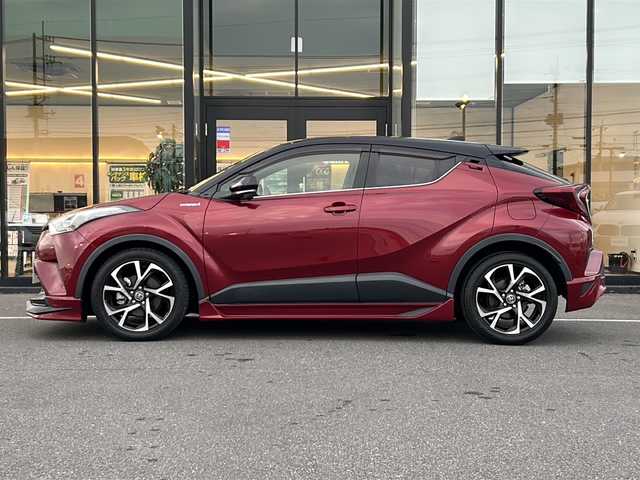 トヨタ Ｃ－ＨＲ 茨城県 2018(平30)年 0.7万km 赤 純正SDナビ(フルセグTV/Bluetooth/バックカメラ)/ETC2.0/ドライブレコーダー/アダプティブクルーズコントロール/横滑り防止装置/コーナーセンサー/レーンキープアシスト/LEDオートライト/オートマチックハイビーム/シートヒーター/純正フロアマット/スマートキー/カーテンエアバッグ/冷房AAC