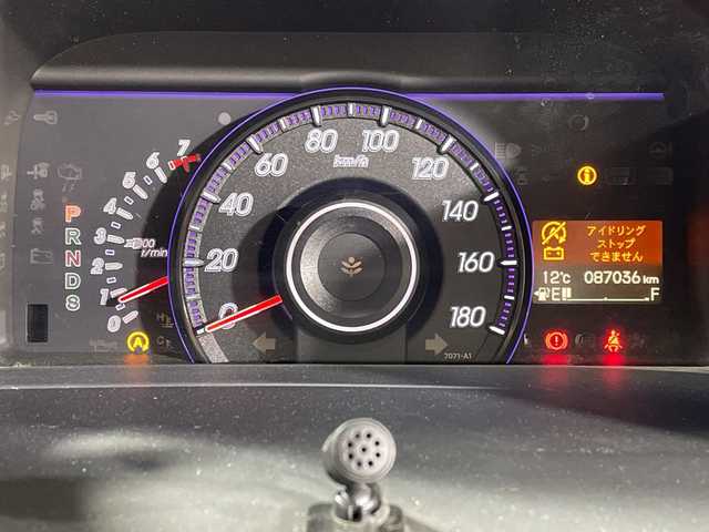 ホンダ ステップワゴン スパーダ Z クールスピリット 神奈川県 2014(平26)年 8.7万km プレミアムスパークルブラックパール 純正8インチインターナビ/Bluetooth・CD・DVD・フルセグTV/ナビ専用スペシャルパッケージ/純正後席専用モニター/両側パワースライドドア/バックカメラ/ハーフレザーシート/クルーズコントロール/スマートキー/スペアキー1本/ビルトインETC/純正フロアマット/アイドリングストップ/純正17インチアルミホイール/HIDヘッドライト/横滑り防止装置/盗難防止装置