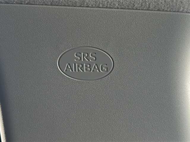 トヨタ アクア X 三重県 2022(令4)年 5.7万km プラチナホワイトパールマイカ ディスプレイオーディオ/ETC/AC100V/USB給電/ステアスイッチ/スペアキー/クルーズコントロール/LEDオートライト/LEDルームランプ/トヨタセーフティーセンス/禁煙車