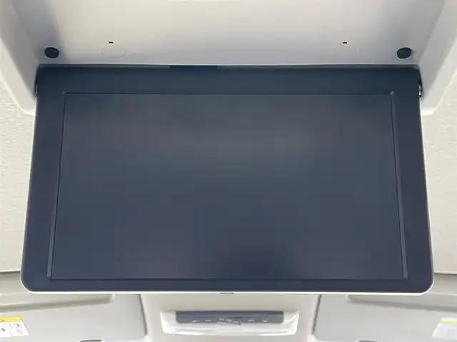 日産 セレナ ハイウェイスター V 兵庫県 2022(令4)年 3.8万km ブリリアントホワイトパール 2トーン 純正１０インチナビ/後席モニター（フリップダウン）/両側パワースライドドア/プロパイロット/Bluetooth接続/バックカメラ/純正フロアマット/純正アルミホイール/ハンズフリー/ビルトインETC/エマージェンシーブレーキ/LEDヘッドライト/オートホールド/USB入力端子/前方ドライブレコーダー/スイッチスタート/フルセグTV