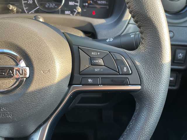 日産 ノート e－パワー メダリスト FOUR 道央・札幌 2019(平31)年 7.6万km シャイニングブルー ・４WD/・純正メモリナビ/ＢＴ・ＳＤ・ＣＤ・ＤＶＤ・フルセグ・ラジオ・ＡＵＸ/・衝突被害軽減システム/・アラウンドビュー/・バック・サイドカメラ/・レーンキープアシスト/・横滑り防止装置/・レーダークルーズ/・コーナーセンサー/・車両接近通報装置/・デジタルインナーミラー/・純正エンジンスターター/・ドライブレコーダー/・ETC/・LEDヘッドライト/・フォグランプ/・スペアキー