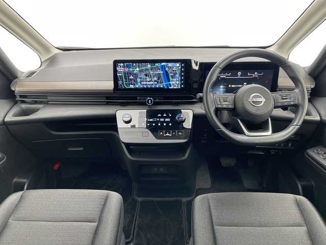 日産 セレナ ハイウェイスター V 愛知県 2022(令4)年 3.2万km 茶 純正10型ディスプレイオーディオナビ/両側パワースライドドア/プロパイロット/全方位カメラ/レーダークルーズコントロール/シートヒーター/コーナーセンサー/純正アルミホイール/ETC2.0/ブラインドスポットモニター/LEDヘッドライト/リアオートエアコン/インテリジェントミラー/レーンキープアシスト/ステアリングヒーター/オートマチックハイビーム/ワイヤレス充電機/衝突軽減システム/フルセグ/Bluetooth/ステアリングスイッチ/スマートキー/プッシュスタート