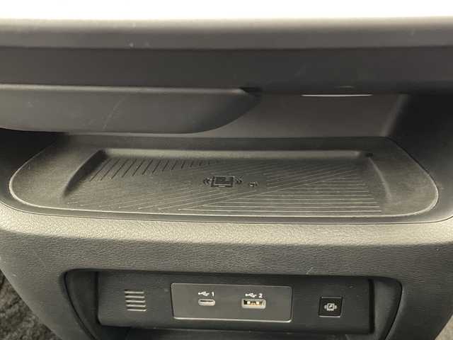 日産 セレナ ハイウェイスター V 愛知県 2022(令4)年 3.2万km 茶 純正10型ディスプレイオーディオナビ/両側パワースライドドア/プロパイロット/全方位カメラ/レーダークルーズコントロール/シートヒーター/コーナーセンサー/純正アルミホイール/ETC2.0/ブラインドスポットモニター/LEDヘッドライト/リアオートエアコン/インテリジェントミラー/レーンキープアシスト/ステアリングヒーター/オートマチックハイビーム/ワイヤレス充電機/衝突軽減システム/フルセグ/Bluetooth/ステアリングスイッチ/スマートキー/プッシュスタート