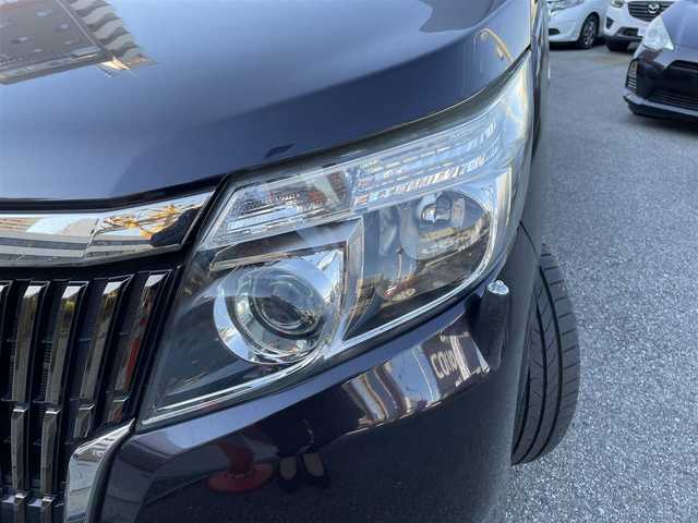 トヨタ エスクァイア ハイブリッド Gi ブラックテーラード 兵庫県 2016(平28)年 12.6万km スパークリングブラックパールクリスタルシャイン (株)IDOMが運営する【じしゃロン西宮店】の自社ローン対象車両になります。こちらは現金ご利用時の価格です。/自社ローンご希望の方は別途その旨お申付け下さい。/＊ETC/＊バックカメラ/＊パワステ/＊パワーウィンドウ/＊クルーズコントロールあり/＊純正10インチナビ/＊ドラレコあり/＊レザーシート/＊シートヒーター/＊エアシート/＊両側パワステ/＊横滑り防止装置/＊レーンキープアシスト/＊オートライト/＊衝突被害軽減システム