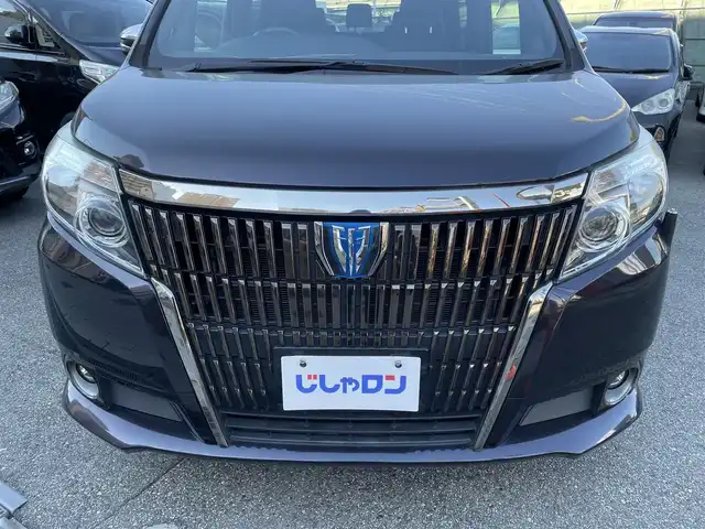 トヨタ エスクァイア ハイブリッド Gi ブラックテーラード 兵庫県 2016(平28)年 12.6万km スパークリングブラックパールクリスタルシャイン (株)IDOMが運営する【じしゃロン西宮店】の自社ローン対象車両になります。こちらは現金ご利用時の価格です。/自社ローンご希望の方は別途その旨お申付け下さい。/＊ETC/＊バックカメラ/＊パワステ/＊パワーウィンドウ/＊クルーズコントロールあり/＊純正10インチナビ/＊ドラレコあり/＊レザーシート/＊シートヒーター/＊エアシート/＊両側パワステ/＊横滑り防止装置/＊レーンキープアシスト/＊オートライト/＊衝突被害軽減システム