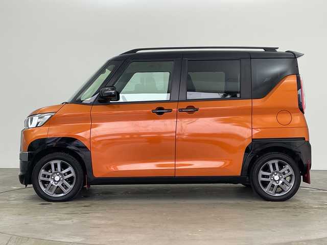 三菱 デリカミニ G プレミアム 兵庫県 2024(令6)年 2.5万km オレンジⅡ ・ワンオーナー車/・マイパイロット/・衝突軽減ブレーキ/・レーダークルーズコントロール/・衝突軽減ブレーキ/・車線逸脱警報/・車線逸脱防止支援/・速度道路標識表示/・先行車発進お知らせ/・オートマチックハイビーム/・純正9インチナビ＆フルセグ＆BT＆USB/・全方位カメラ/・両側パワースライドドア（ハンズフリー機能付き）/・デジタルインナーミラー/・ハーフレザーシート/・前席シートヒーター/・ステアリングヒーター/・スマートキー/・プッシュスタート/・純正15インチアルミホイール/・LEDヘッドライト/・フォグ/・オートライト/・ルーフレール/・電子パーキング/・オートホールド