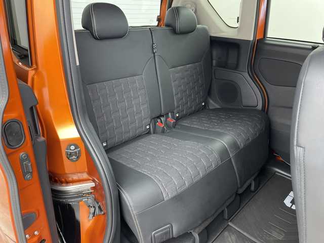 三菱 デリカミニ G プレミアム 兵庫県 2024(令6)年 2.5万km オレンジⅡ ・ワンオーナー車/・マイパイロット/・衝突軽減ブレーキ/・レーダークルーズコントロール/・衝突軽減ブレーキ/・車線逸脱警報/・車線逸脱防止支援/・速度道路標識表示/・先行車発進お知らせ/・オートマチックハイビーム/・純正9インチナビ＆フルセグ＆BT＆USB/・全方位カメラ/・両側パワースライドドア（ハンズフリー機能付き）/・デジタルインナーミラー/・ハーフレザーシート/・前席シートヒーター/・ステアリングヒーター/・スマートキー/・プッシュスタート/・純正15インチアルミホイール/・LEDヘッドライト/・フォグ/・オートライト/・ルーフレール/・電子パーキング/・オートホールド