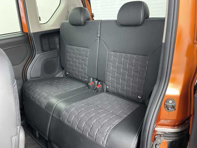 三菱 デリカミニ G プレミアム 兵庫県 2024(令6)年 2.5万km オレンジⅡ ・ワンオーナー車/・マイパイロット/・衝突軽減ブレーキ/・レーダークルーズコントロール/・衝突軽減ブレーキ/・車線逸脱警報/・車線逸脱防止支援/・速度道路標識表示/・先行車発進お知らせ/・オートマチックハイビーム/・純正9インチナビ＆フルセグ＆BT＆USB/・全方位カメラ/・両側パワースライドドア（ハンズフリー機能付き）/・デジタルインナーミラー/・ハーフレザーシート/・前席シートヒーター/・ステアリングヒーター/・スマートキー/・プッシュスタート/・純正15インチアルミホイール/・LEDヘッドライト/・フォグ/・オートライト/・ルーフレール/・電子パーキング/・オートホールド