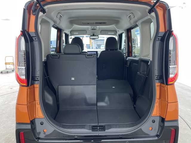 三菱 デリカミニ G プレミアム 兵庫県 2024(令6)年 2.5万km オレンジⅡ ・ワンオーナー車/・マイパイロット/・衝突軽減ブレーキ/・レーダークルーズコントロール/・衝突軽減ブレーキ/・車線逸脱警報/・車線逸脱防止支援/・速度道路標識表示/・先行車発進お知らせ/・オートマチックハイビーム/・純正9インチナビ＆フルセグ＆BT＆USB/・全方位カメラ/・両側パワースライドドア（ハンズフリー機能付き）/・デジタルインナーミラー/・ハーフレザーシート/・前席シートヒーター/・ステアリングヒーター/・スマートキー/・プッシュスタート/・純正15インチアルミホイール/・LEDヘッドライト/・フォグ/・オートライト/・ルーフレール/・電子パーキング/・オートホールド