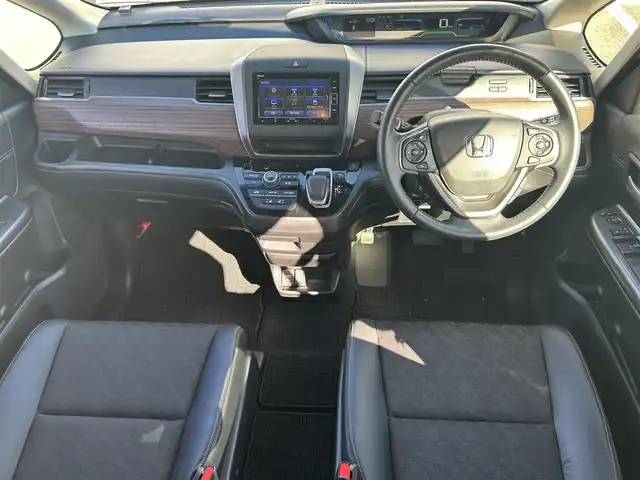ホンダ フリード ハイブリット クロスター 大阪府 2023(令5)年 1.2万km クリスタルブラックパール 純正ナビ　/・フルセグTV/USB/BT/DVD/ホンダセンシング　/バックカメラ　/前後ドライブレコーダー /ビルトインETC /両側パワースライドドア /D/N席シートヒーター/ハーフレザーシート /LEDヘッド /純正15インチAW /純正フロアマット/カーテンエアバック/スペアキー/保証書・取説