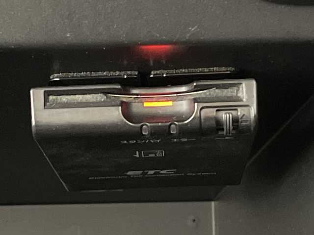 日産 ノート e－パワー X 沖縄県 2016(平28)年 5.6万km ブリリアントシルバー 県外仕入れ　/禁煙車　/純正ナビ[MM316D-W]/（フルセグＴＶ　ＣＤ　ＤＶＤ　Ｂｌｕｅｔｏｏｔｈ）　/アラウンドビューモニター　/デジタルインナーミラー　/前後ドライブレコーダー　/エマージェンシーブレーキ　/車線逸脱警報機能/横滑り防止装置/ETC/スマートキー/ステアリングスイッチ