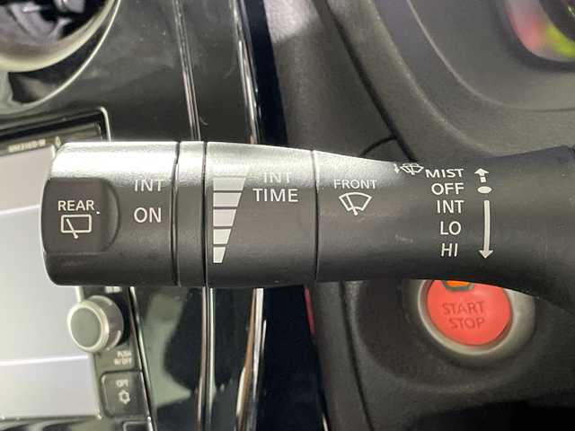 日産 ノート e－パワー X 沖縄県 2016(平28)年 5.6万km ブリリアントシルバー 県外仕入れ　/禁煙車　/純正ナビ[MM316D-W]/（フルセグＴＶ　ＣＤ　ＤＶＤ　Ｂｌｕｅｔｏｏｔｈ）　/アラウンドビューモニター　/デジタルインナーミラー　/前後ドライブレコーダー　/エマージェンシーブレーキ　/車線逸脱警報機能/横滑り防止装置/ETC/スマートキー/ステアリングスイッチ