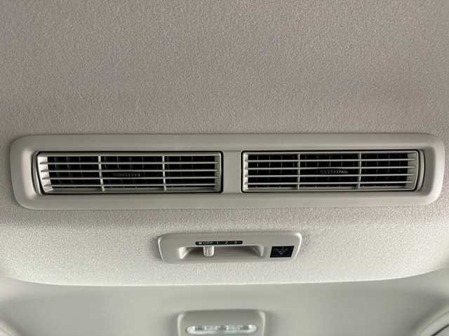 三菱 デリカミニ G プレミアム 兵庫県 2024(令6)年 0.4万km グレー 純正9インチメモリナビ　（MM223D-LM）/（FM/AM、BT、フルセグ）/両側パワースライドドア/マイパイロット/純正ドライブレコーダー/電動格納ミラー/ウィンカーミラー/デジタルインナーミラー/ステアリングヒーター/ハーフレザー/シートヒーター（D/N席）/ルーフレール/電動パーキング/オートブレーキホールド/ACC/LKA/FCM/LDW/踏み間違い防止/オートライト/LEDヘッドライト/LEDフォグランプ/純正フロアマット/プッシュスタート/スマートキー/純正15インチAW