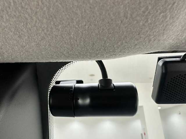 三菱 デリカミニ G プレミアム 兵庫県 2024(令6)年 0.4万km グレー 純正9インチメモリナビ　（MM223D-LM）/（FM/AM、BT、フルセグ）/両側パワースライドドア/マイパイロット/純正ドライブレコーダー/電動格納ミラー/ウィンカーミラー/デジタルインナーミラー/ステアリングヒーター/ハーフレザー/シートヒーター（D/N席）/ルーフレール/電動パーキング/オートブレーキホールド/ACC/LKA/FCM/LDW/踏み間違い防止/オートライト/LEDヘッドライト/LEDフォグランプ/純正フロアマット/プッシュスタート/スマートキー/純正15インチAW