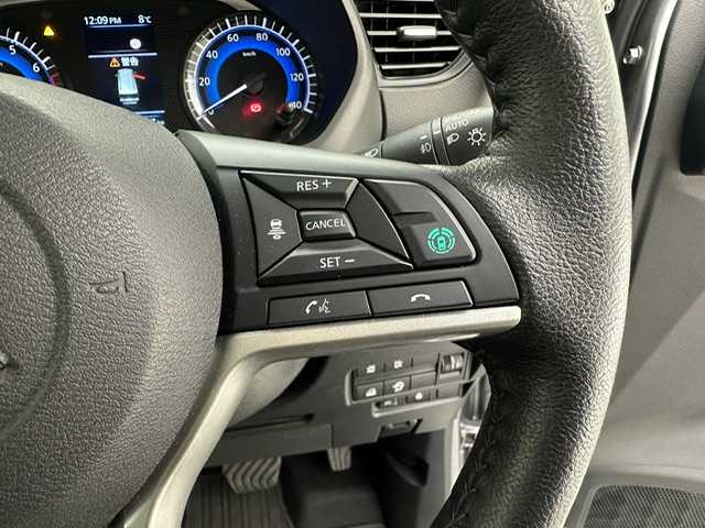 三菱 デリカミニ G プレミアム 兵庫県 2024(令6)年 0.4万km グレー 純正9インチメモリナビ　（MM223D-LM）/（FM/AM、BT、フルセグ）/両側パワースライドドア/マイパイロット/純正ドライブレコーダー/電動格納ミラー/ウィンカーミラー/デジタルインナーミラー/ステアリングヒーター/ハーフレザー/シートヒーター（D/N席）/ルーフレール/電動パーキング/オートブレーキホールド/ACC/LKA/FCM/LDW/踏み間違い防止/オートライト/LEDヘッドライト/LEDフォグランプ/純正フロアマット/プッシュスタート/スマートキー/純正15インチAW