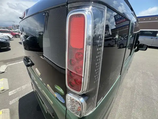 スズキ スペーシア ギア HYBRID XZターボ 秋田県 2019(令1)年 4.1万km ツールグリーンパールメタリック/ガンメタリック2トーンルーフ 社外ナビ/衝突軽減システム/両側パワスラ/ターボ/純正アルミ/LEDヘッドライト/４WD/フルセグ/バックカメラ/スマートキー/アイドリングストップ/クルーズコントロール/レーンキープアシスト/パーキングアシスト/コーナーセンサー/前席シートヒーター/ルーフレール/オートマチックハイビーム/パドルシフト/ステアリングスイッチ/ETC/純正フロアマット/純正ドアバイザー/オートライト/オートエアコン/パワーステアリング/パワーウィンドウ/電動格納ウィンカーミラー/横滑り防止/盗難防止装置/保証書/取扱説明書/記録簿