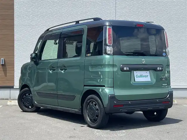 スズキ スペーシア ギア HYBRID XZターボ 秋田県 2019(令1)年 4.1万km ツールグリーンパールメタリック/ガンメタリック2トーンルーフ 社外ナビ/衝突軽減システム/両側パワスラ/ターボ/純正アルミ/LEDヘッドライト/４WD/フルセグ/バックカメラ/スマートキー/アイドリングストップ/クルーズコントロール/レーンキープアシスト/パーキングアシスト/コーナーセンサー/前席シートヒーター/ルーフレール/オートマチックハイビーム/パドルシフト/ステアリングスイッチ/ETC/純正フロアマット/純正ドアバイザー/オートライト/オートエアコン/パワーステアリング/パワーウィンドウ/電動格納ウィンカーミラー/横滑り防止/盗難防止装置/保証書/取扱説明書/記録簿
