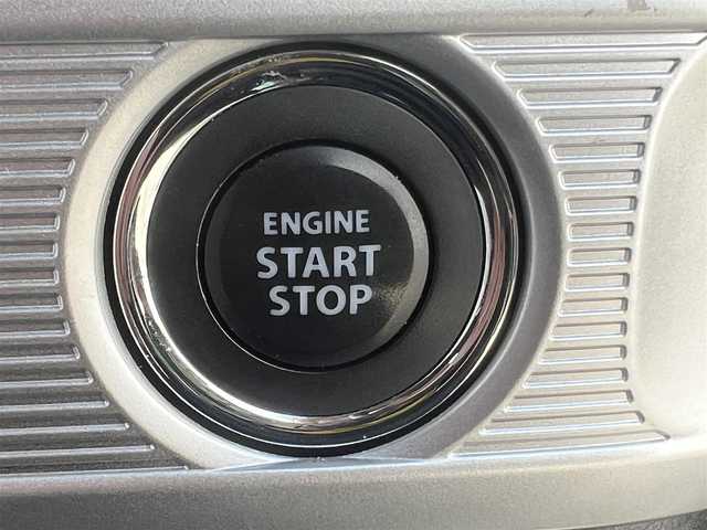 スズキ スペーシア ギア HYBRID XZターボ 秋田県 2019(令1)年 4.1万km ツールグリーンパールメタリック/ガンメタリック2トーンルーフ 社外ナビ/衝突軽減システム/両側パワスラ/ターボ/純正アルミ/LEDヘッドライト/４WD/フルセグ/バックカメラ/スマートキー/アイドリングストップ/クルーズコントロール/レーンキープアシスト/パーキングアシスト/コーナーセンサー/前席シートヒーター/ルーフレール/オートマチックハイビーム/パドルシフト/ステアリングスイッチ/ETC/純正フロアマット/純正ドアバイザー/オートライト/オートエアコン/パワーステアリング/パワーウィンドウ/電動格納ウィンカーミラー/横滑り防止/盗難防止装置/保証書/取扱説明書/記録簿