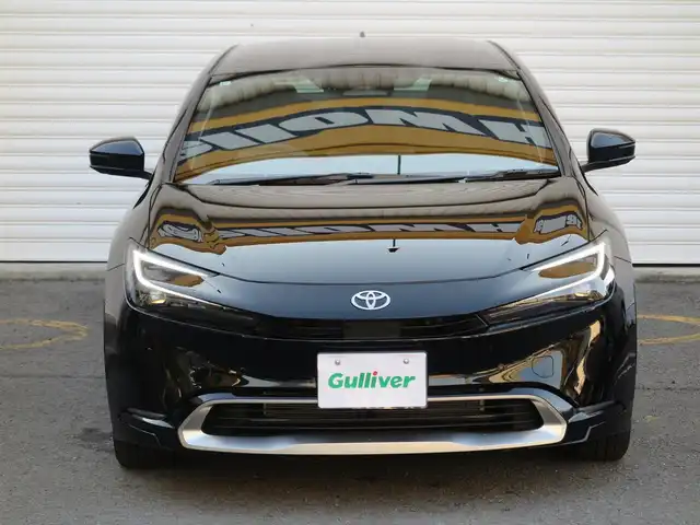トヨタ プリウス Z 和歌山県 2023(令5)年 0.7万km アティチュードブラックマイカ ワンオーナー/プラグインハイブリッド/純正ディスプレイオーディオ/　BT/TV/AM/FM/USB/Toyota Safety Sense/ ・プリクラッシュセーフティー/ ・レーンディパーチャーアラート/ ・パーキングサポートブレーキ/ ・レーダークルーズコントロール/ ・ブラインドスポットモニタ/全方位カメラ/純正ドライブレコーダー/ビルトインETC【2.0】/前席シートヒーター/前席シートクーラー/LEDヘッドライト/オートライト/オートマチックハイビーム/スペアキー×1/革巻きハンドル/純正19インチアルミ/新車時保証書/ユーザーガイド（取扱説明書はWEBにて）