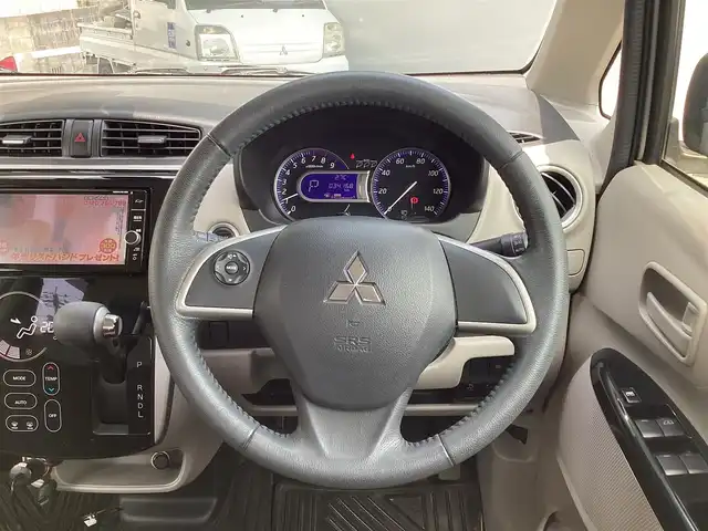 三菱 ｅＫワゴン Gセーフティ プラスエディション 岡山県 2018(平30)年 3.5万km スターリングシルバーM 純正ナビ/フルセグTV/Bluetooth/全方位カメラ/シートヒーター/ドラレコ/純正14AW/HIDヘッドライト/オートライト/オートハイビーム/コーナーセンサー/衝突軽減ブレーキ/レーンキープアシスト/スマートキー/プッシュスタート