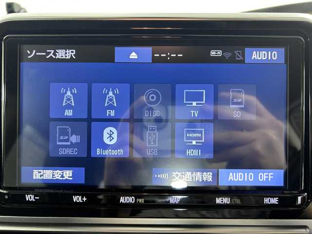 トヨタ シエンタ ハイブリッド G クエロ 佐賀県 2019(平31)年 2.1万km ホワイトパールクリスタルシャイン ワンオーナー/ディーラーOP純正9インチナビ/CD/DVD/Bluetooth/HDMI/フルセグTV/パノラミックビューモニター/ハーフレザーシート/シートヒーター＜運転席/助手席＞/ステアリングヒーター/Toyota Safety Sense /・プリクラッシュセーフティシステム/（レーザーレーダー＋単眼カメラ方式）/・レーンディパーチャーアラート/・オートマチックハイビーム/クリアランスソナー/ステアリングスイッチ/ナビ連動ドライブレコーダー/USB充電ポート/ビルドインETC/スマートキー/スペアキー/純正16インチアルミホイール