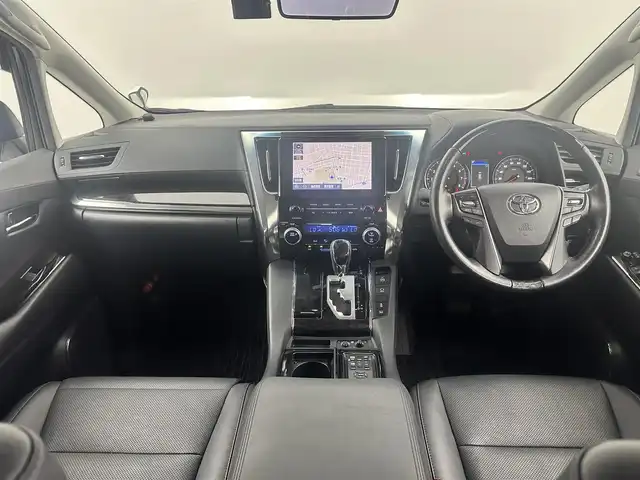 トヨタ アルファード S Cパッケージ 大阪府 2021(令3)年 3.1万km ホワイトパールクリスタルシャイン ワンオーナー/純正ディスプレイオーディオ/（CD/DVD/BT/フルセグ/HDMI）/純正フリップダウンモニター/トヨタセーフティセンス/ETC/バックカメラ/デジタルインナーミラー/両側パワースライドドア/パワーシート/シートヒーター/エアシート/ステアリングヒーター/ウッドエンビハンドル/オットマン/純正AW/純正フロアマット