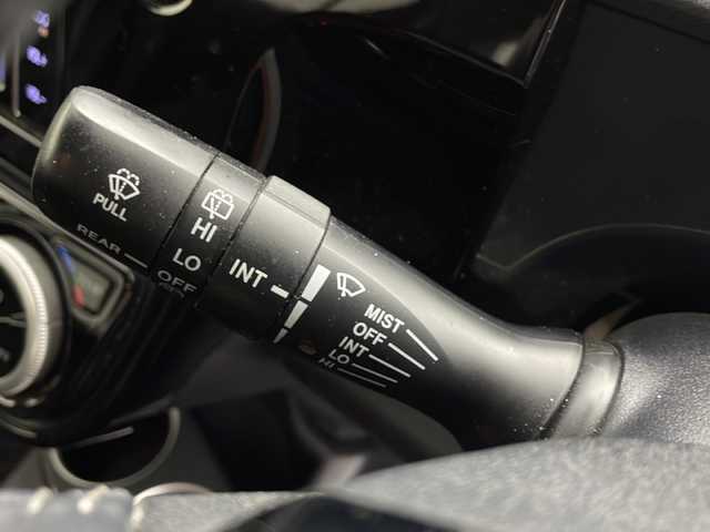 トヨタ アクア 鹿児島県 2020(令2)年 3.4万km スーパーホワイトⅡ 純正ＳＤナビ/（フルセグ/Ｂｌｕｅｔｏｏｔｈ/CD/DVD/SD)　/クルーズコントロール　/全方位モニター　/前後ドライブレコーダー　/オートマチックハイビーム　/ドアバイザー　/ビルドインＥＴＣ２．０　/コーナーセンサー　/フロアマット/オートライト/スペアキー1本/取扱説明書