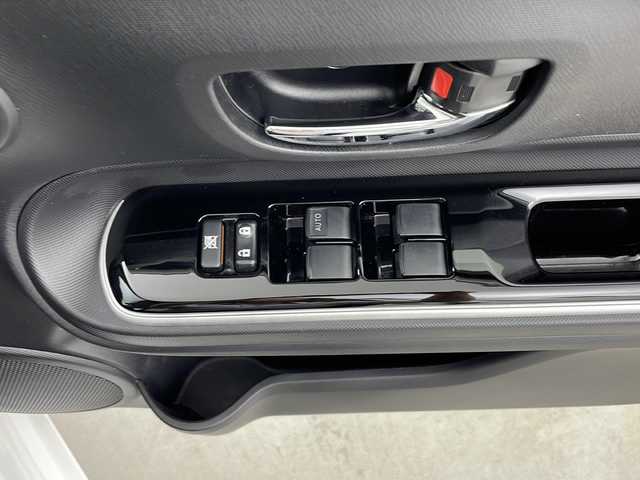 トヨタ アクア 鹿児島県 2020(令2)年 3.4万km スーパーホワイトⅡ 純正ＳＤナビ/（フルセグ/Ｂｌｕｅｔｏｏｔｈ/CD/DVD/SD)　/クルーズコントロール　/全方位モニター　/前後ドライブレコーダー　/オートマチックハイビーム　/ドアバイザー　/ビルドインＥＴＣ２．０　/コーナーセンサー　/フロアマット/オートライト/スペアキー1本/取扱説明書