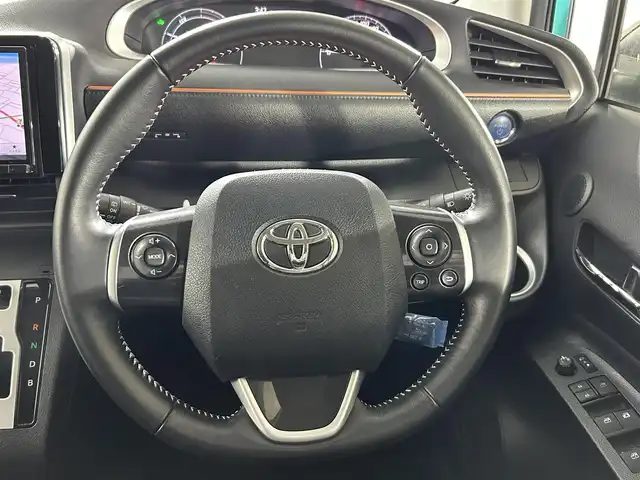 トヨタ シエンタ ハイブリッド ファンベースG クエロ 佐賀県 2020(令2)年 8.6万km ブラックマイカ/ラディアントグリーンメタリック 2トーン 社外SDナビ/フルセグTV/Bluetooth/CD/DVD/バックカメラ/ETC/前方ドライブレコーダー/両側パワースライドドア/クルーズコントロール/コーナーセンサー/フロントエアロパーツ（TRD）/純正フロアマット/純正16インチアルミホイール