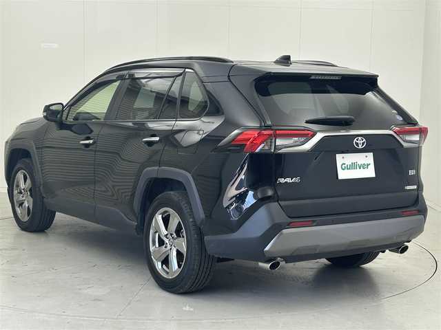 トヨタ ＲＡＶ４ ハイブリッドG 茨城県 2020(令2)年 3.2万km アティチュードブラックマイカ 純正ディスプレイオーディオ/・ナビキット（機能）有/ステアリングヒーター/全周囲カメラ/Toyota　Safety　Sense/・プリクラッシュセーフティ/・レーダークルーズコントロール/・オートマチックハイビーム/・レーントレーシングアシスト/・ブラインドスポットモニター/合皮シート/シートヒーター（前席）/ワイヤレス充電機能/純正アルミホイール/社外フロアマット/ビルトインETC/社外ドライブレコーダー［HDR360GW］（360°）