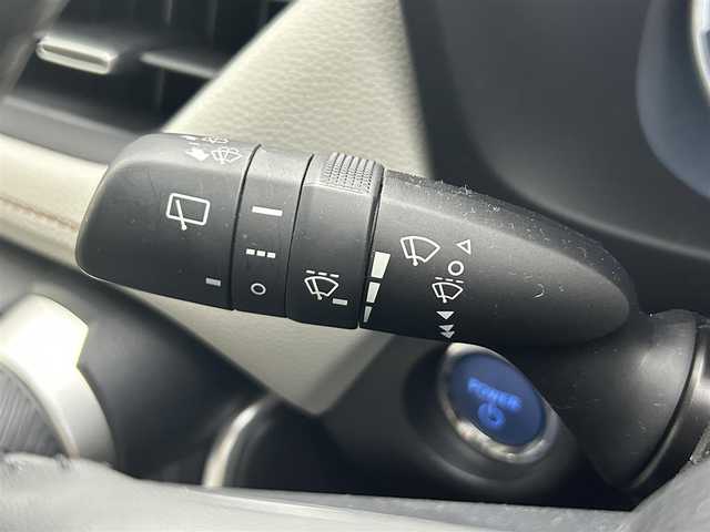トヨタ ＲＡＶ４ ハイブリッドG 茨城県 2020(令2)年 3.2万km アティチュードブラックマイカ 純正ディスプレイオーディオ/・ナビキット（機能）有/ステアリングヒーター/全周囲カメラ/Toyota　Safety　Sense/・プリクラッシュセーフティ/・レーダークルーズコントロール/・オートマチックハイビーム/・レーントレーシングアシスト/・ブラインドスポットモニター/合皮シート/シートヒーター（前席）/ワイヤレス充電機能/純正アルミホイール/社外フロアマット/ビルトインETC/社外ドライブレコーダー［HDR360GW］（360°）