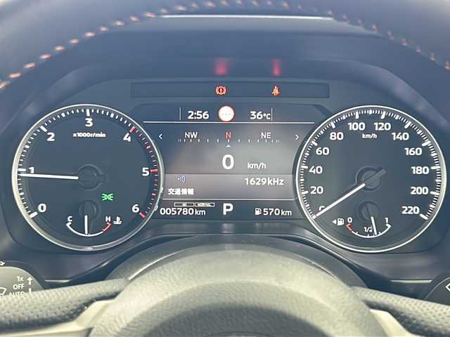 三菱 トライトン GSR 岐阜県 2024(令6)年 0.6万km ガンＭ 純正ナビ9インチナビゲーション/AM/FM/TV/USB1/USB2/Bluetooth /Apple CarPlay/AndoroidAuto/革巻きステアリング/ステアリングヒーター/レザーシート/シートヒーター（D/N席）/パワーシート（D席）/LEDヘッドライト（光軸調整機構付）/電動格納式ヒーテッドドアミラー/ルーフレール/7インチカラー液晶メーター/左右独立温度コントロール式フルオートエアコン］/スーパーセレクト4WD-II/アクティブヨーコントロール［AYC］/アクティブスタビリティ＆トラクションコントロール［ASTC］/アクティブLSD（ブレーキ制御タイプ）/トレーラースタビリティアシスト［TSA］/e-Assist（運転支援機能)/衝突被害軽減ブレーキシステム［FCM］（歩行者・自転車運転者検知付）/踏み間違い衝突防止アシスト［EAPM］/車線逸脱警報システム［LDW］＆車線逸脱防止支援機能［LDP］/後側方車両検知警報システム（レーンチェンジアシスト機能付）［BSW/LCA］/標識認識システム［TSR］オートマチックハイビーム［AHB］/後退時交差車両検知警報システム［RCTA］/レーダークルーズコントロールシステム［ACC］/ふらつき警報［DAA］
