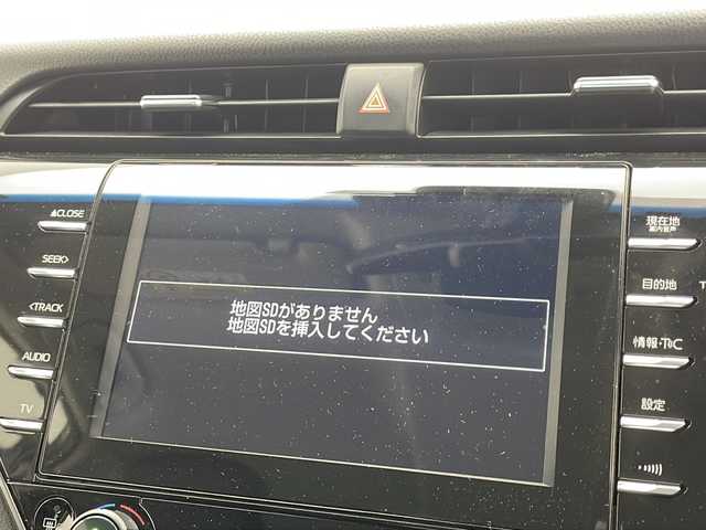 トヨタ カムリ WSレザーパッケージ 千葉県 2019(平31)年 4.2万km プラチナホワイトパールマイカ 衝突軽減ブレーキ/レーンキープアシスト/レーダークルーズコントロール/前後コーナーセンサー/ヘッドアップディスプレイ/ブラインドスポットモニター/電動リアゲート/前席シートヒーター/前席パワーシート/レザーシート/純正SDナビ/　DVD/CD/BT/FM/AM/フルセグTV/ステアリングスイッチ/LEDヘッドライト/オートライトハイビーム/純正アルミホイール/純正フロアマット