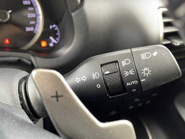 レクサス ＮＸ 300h Fスポーツ 京都府 2014(平26)年 10万km ブラック ３眼ＬＥＤライト　/フォグランプ/ウィンカーミラー/サンルーフ　/サイドカメラ　/バックカメラ　/ナノイー　/ステアリングヒーター　/シートヒーター＆ベンチレーター　　/純正SDナビ7インチ/ブルーレイ再生可能/Ｂｌｕｅｔｏｏｔｈ接続/クリアランスソナー　/クルーズコントロール/ブレーキホールド/パドルシフト/スマートキー/ワンセグTV/電動リアゲート/禁煙車