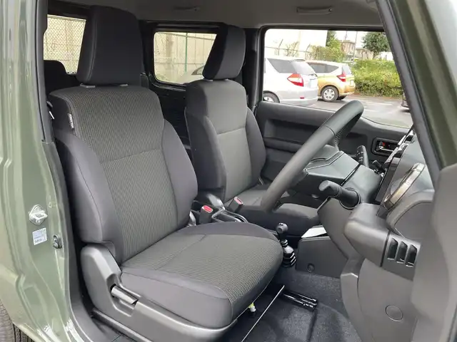 スズキ ジムニー XC 東京都 2025(令7)年 0.1万km ジャングルグリーン 社外メモリナビ＆フルセグ/・BluetoothAudio　/・CD/SD/DVD/AM/FM/ＬＥＤヘッドランプ　/クルーズコントロール　/セーフティサポート　/・デュアルカメラブレーキサポート　/・誤発進抑制機能　/・車線逸脱警報　/・ふらつき警報　/・先行車発進お知らせ機能　/・アイドリングストップ/純正フロアマット/プッシュエンジンスタート/スマートキー/電動格納ミラー/Wエアバック＆ABS/保証書＆取説