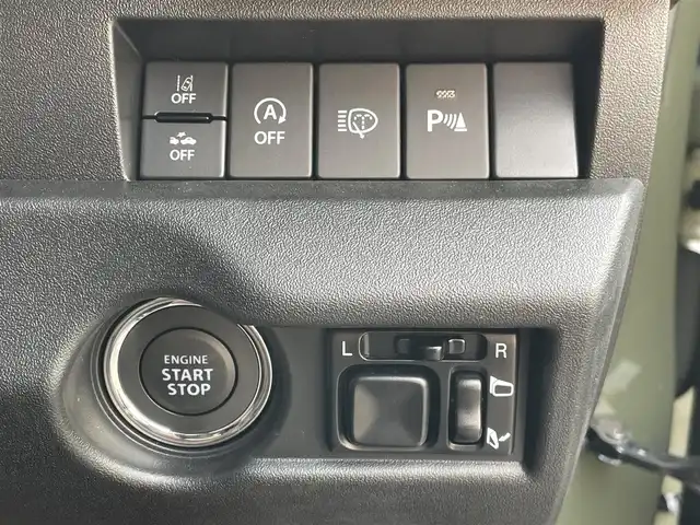 スズキ ジムニー XC 東京都 2025(令7)年 0.1万km ジャングルグリーン 社外メモリナビ＆フルセグ/・BluetoothAudio　/・CD/SD/DVD/AM/FM/ＬＥＤヘッドランプ　/クルーズコントロール　/セーフティサポート　/・デュアルカメラブレーキサポート　/・誤発進抑制機能　/・車線逸脱警報　/・ふらつき警報　/・先行車発進お知らせ機能　/・アイドリングストップ/純正フロアマット/プッシュエンジンスタート/スマートキー/電動格納ミラー/Wエアバック＆ABS/保証書＆取説