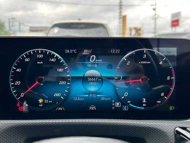 メルセデス・ベンツ ＣＬＡ２００ｄ Sブレーク AMGライン 埼玉県 2021(令3)年 3.7万km コスモスブラック サンルーフ/レザーエクスクルーシブＰＫＧ/赤黒革シート/アドバンスドＰＫＧ/レーダーセーフティＰＫＧ/純正HDDナビ/(Bluetooth/USB/フルセグ)/３６０度カメラ/アンビエントライト/ＨＵＤ/パワーシート/シートヒーター/パワーバックドア