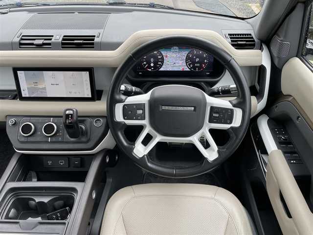 ランドローバー ランドローバー ディフェンダー 110SE 兵庫県 2021(令3)年 1.2万km ベージュ /ワンオーナー//カラー ゴンドワナストーン（1DK）//内装エイコーン/ルナ//EXPRORER PACK（UP GLADE）/ エクステリアサイドマウントギアキャリア/ エクスペディションルーフラック/ レイズドエアインテーク/ フロントエクスペディションプロテクションシステム/ フィックスドサイドステップ/ デプロイアブルルーフラダー//URBAN PACK/ フットペダル（ブライトメタル）/ スペアホイールカバー/ ブライトリアスカッフプレート/OP:/ サテンプロテクションフィルム/ スライディングパノラミックルーフ/ フロント/リヤクラシックマッドフラップ/ フルハイトラゲッジスペースパーテーション/ インテグレーテッドエアコンプレッサー/ アクティビティキー//エアサスペンション//純正ナビ//Bluetooth/Apple Car Play//MERIDIANスピーカー//3Dサラウンドカメラ（360度モニター）//ClearSightインテリアリアビューミラー//エマージェンシーブレーキ//レーンキープ//ドライバーコンディションモニター//パーキングエイド//リヤトラフィックモニター//ブラインドスポットアシスト//ACC//オートハイビームアシスト//R4/5/6/7ディーラー点検記録