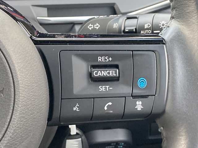 日産 オーラ G レザーエディション 佐賀県 2023(令5)年 2.7万km パール BOSEパーソナルプラスサウンド/純正9インチナビ/アラウンドビューモニター/プロパイロット/エマージェンシーブレーキ/LDW/オートハイビーム/電動パーキングブレーキ/スマートルームミラー/ホワイトレザーシート/置くだけ充電/ドライブレコーダー/ステアリングリモコン/プッシュスタート/スマートキー/LEDヘッドライト/純正アルミホイール