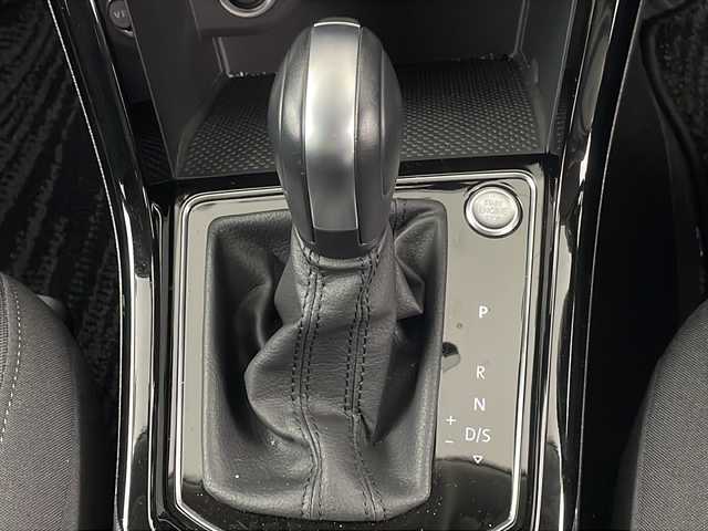フォルクスワーゲン ゴルフ トゥーラン TDI ハイライン 埼玉県 2020(令2)年 4.4万km ピュアホワイト 純正ナビ/　AM/FM/CD/DVD/BT/フルセグTV/バックカメラ/レーダークルーズコントロール/ETC2.0/シートヒーター/電動リアゲート/ブレードホールド/電子パーキング/衝突軽減システム/レーンキープアシスト/パドルシフト/コーナーセンサー/LEDヘッドライト/フォグランプ/純正フロアマット/純正アルミホイール/ロールサンシェード