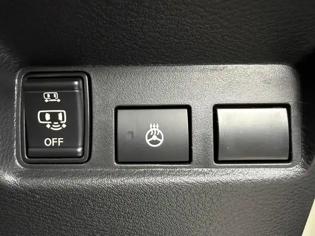 三菱 デリカミニ T プレミアム 愛知県 2025(令7)年 0.1千km アイボリー 届出済未使用車/4WD/ターボ/e-Assist/・衝突軽減ブレーキシステム/・車線逸脱警報システム/・オートマチックハイビーム/・ふらつき警報/マイパイロット/・レーダークルーズコントロール/・車線維持支援システム/純正9インチディスプレイオーディオ/マルチアラウンドモニター/革巻きステアリング/ステアリングリモコン/ステアリングヒーター/ハーフレザーシート/シートヒーター/両側パワースライドドア/純正LEDヘッドライト/フォグランプ/純正15インチアルミホイール/取扱説明書/保証書/スペアキー