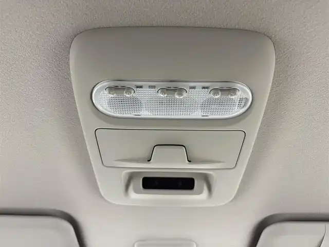 三菱 デリカミニ T プレミアム 愛知県 2025(令7)年 0.1千km アイボリー 届出済未使用車/4WD/ターボ/e-Assist/・衝突軽減ブレーキシステム/・車線逸脱警報システム/・オートマチックハイビーム/・ふらつき警報/マイパイロット/・レーダークルーズコントロール/・車線維持支援システム/純正9インチディスプレイオーディオ/マルチアラウンドモニター/革巻きステアリング/ステアリングリモコン/ステアリングヒーター/ハーフレザーシート/シートヒーター/両側パワースライドドア/純正LEDヘッドライト/フォグランプ/純正15インチアルミホイール/取扱説明書/保証書/スペアキー