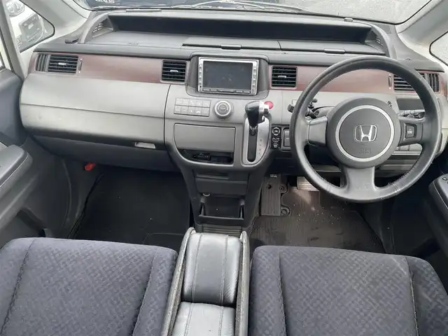 ホンダ ステップワゴン 24Z 千葉県 2006(平18)年 4.7万km 白 HDDナビ　（ワンセグTV、FMAMラジオ、CD）/パドルシフト/純正エアロ　（フロント、リア、サイド）/純正フロアマット/サンバイザー/ETC/電動格納ミラー/ウィンカーミラー