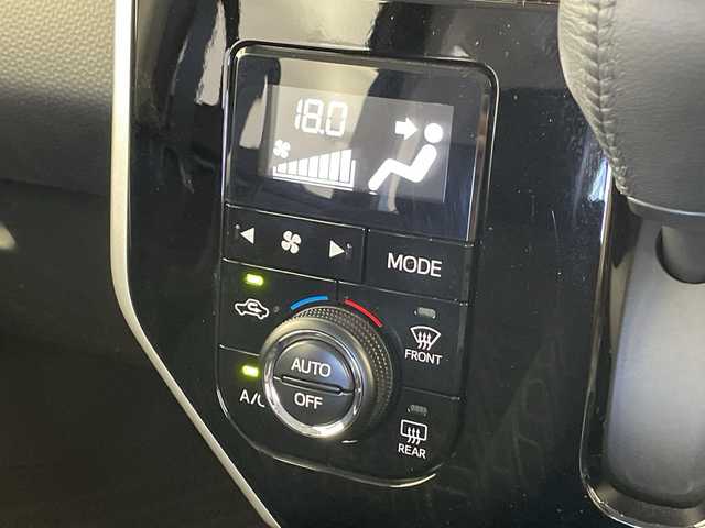 トヨタ ルーミー カスタムG 新潟県 2019(令1)年 4万km ファインブルーマイカメタリック 純正オーディオ【CHN-W54】/スマートアシスト/衝突被害軽減ブレーキ/レーンキープアシスト/クルーズコントロール/両側パワースライドドア/前後コーナーセンサー/アイドリングストップ/横滑り防止装置/LEDヘッドライト/オートマチックハイビーム/レザーステアリング