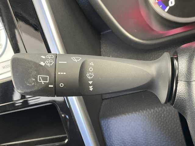 トヨタ ルーミー カスタムG 新潟県 2019(令1)年 4万km ファインブルーマイカメタリック 純正オーディオ【CHN-W54】/スマートアシスト/衝突被害軽減ブレーキ/レーンキープアシスト/クルーズコントロール/両側パワースライドドア/前後コーナーセンサー/アイドリングストップ/横滑り防止装置/LEDヘッドライト/オートマチックハイビーム/レザーステアリング